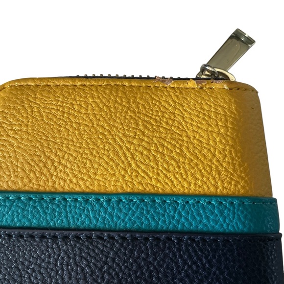Target zipper around leather wallet yellow and blue - Picture 3 of 5